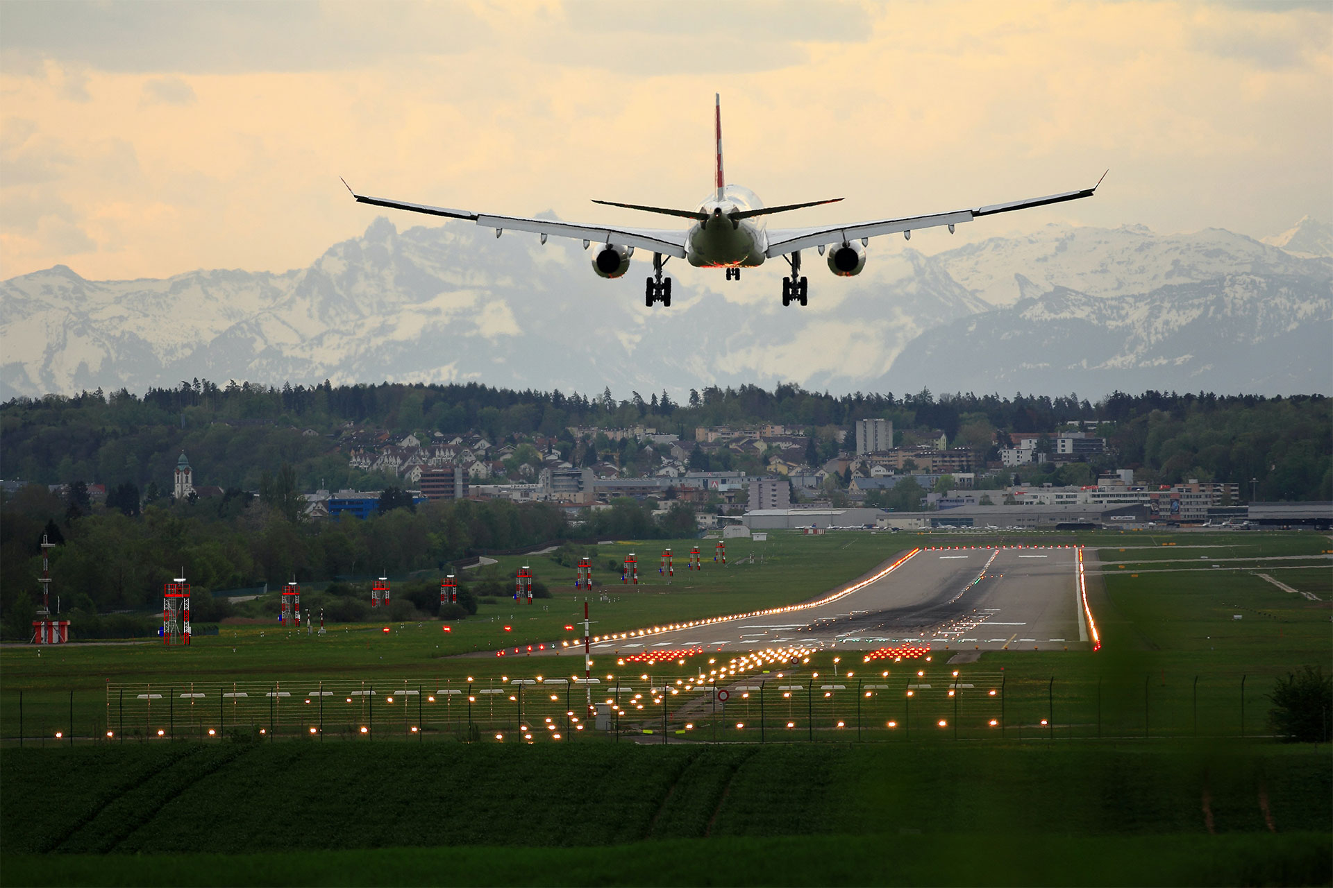 Airport-Landing-+-Alpha Alpha at the runway